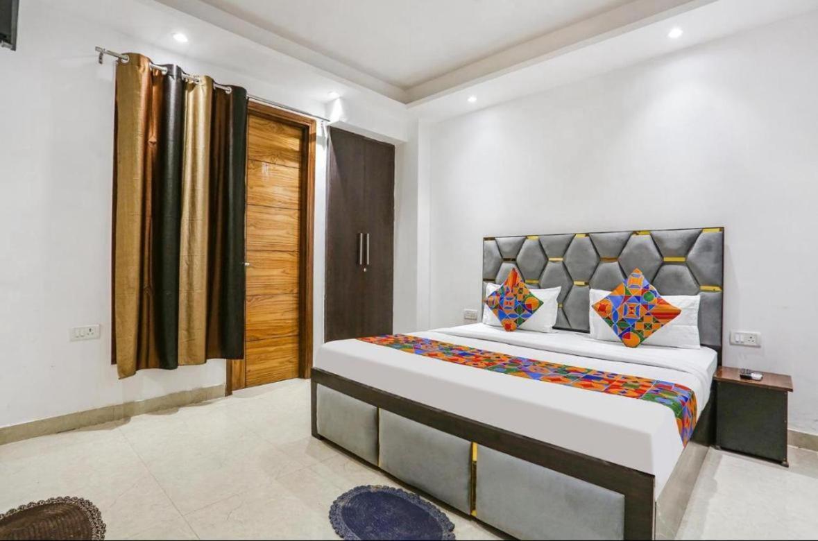 نيودلهي Hotel 24By7 المظهر الخارجي الصورة