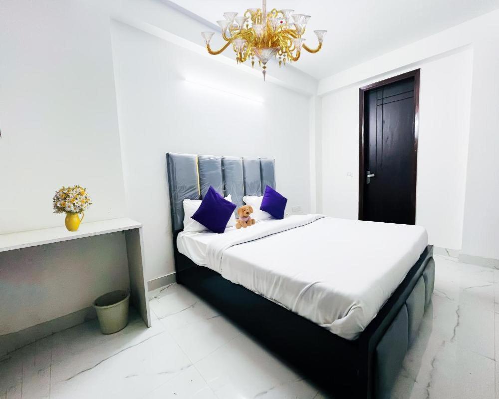 نيودلهي Hotel 24By7 المظهر الخارجي الصورة